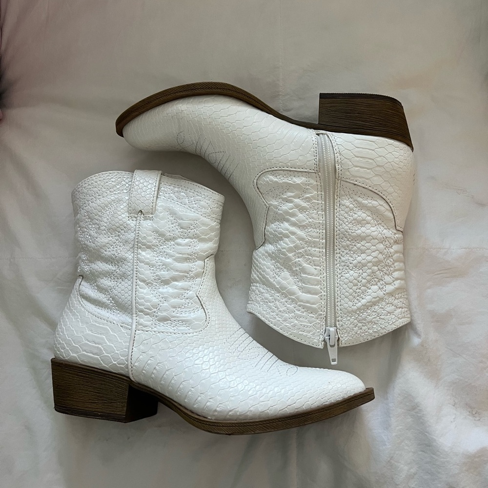 White cowboy boots